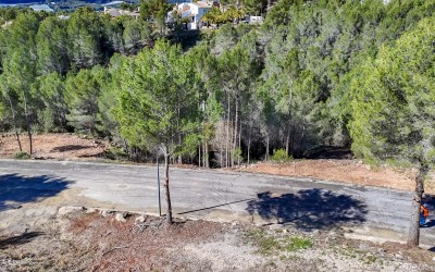 Urban tomt i en urbanisasjon i Altea la Vella.