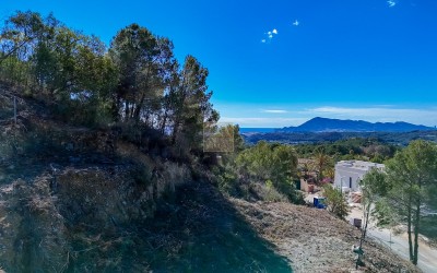 Urban tomt i en urbanisasjon i Altea la Vella.