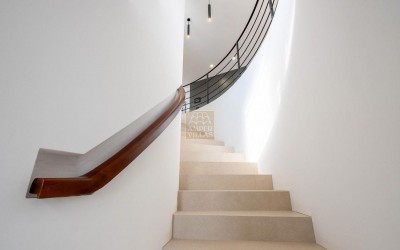 DESIGNERVILLA MED SPEKTAKULÆR HAVUTSIKT