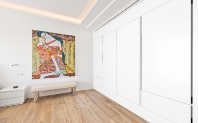 DESIGNERVILLA MED SPEKTAKULÆR HAVUTSIKT