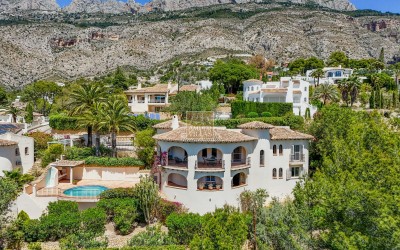 Nydelig villa i grønne og rolige omgivelser.